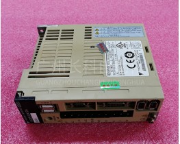 安川YASKAWA SERVOPACK SGDS-02A12A 200V伺服驱动器