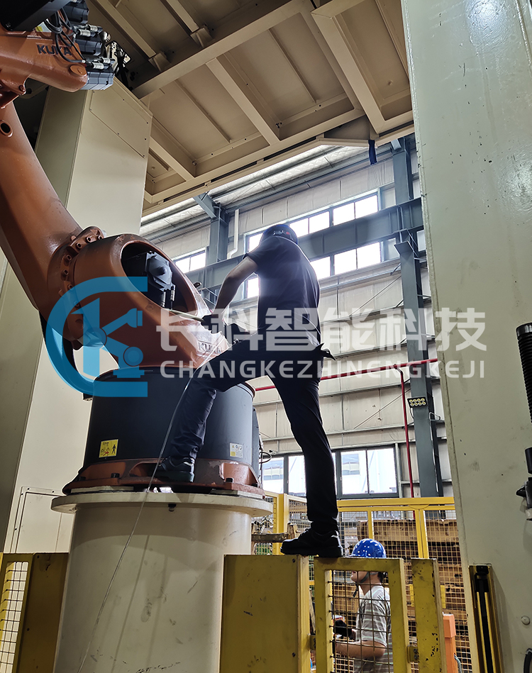 库卡机器人KR120 R3500 press保养护理
