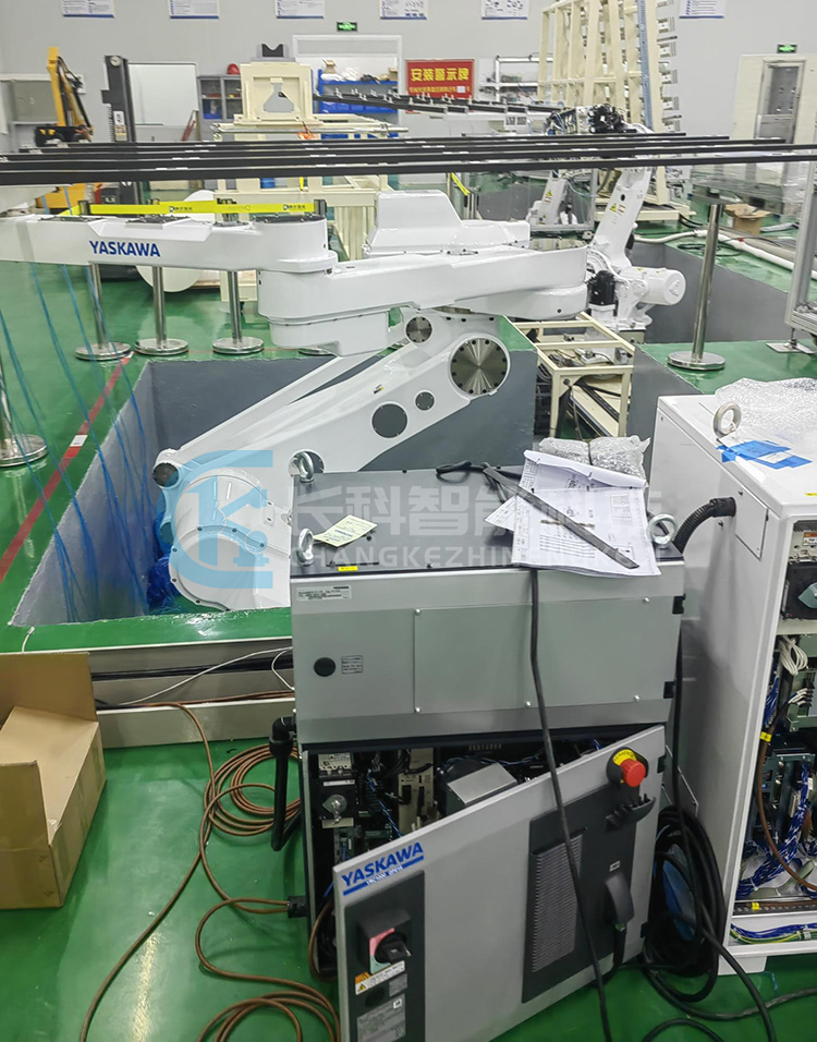 安川显示面板上下料机器人集成